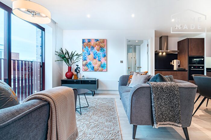 2 Bedroom Flat To Rent In Baltic Yard, L1