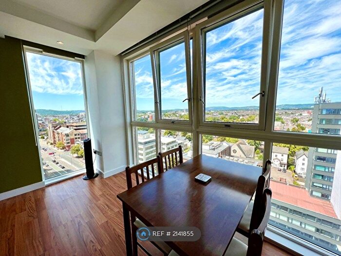 2 Bedroom Flat To Rent In Admiral House, Cardiff, CF24