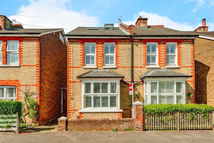 3 Bedroom Semi-Detached House For Sale In Osborne Road, Redhill, RH1