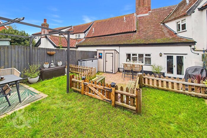 3 Bedroom End Terrace House For Sale In The Street, Botesdale, Diss, IP22