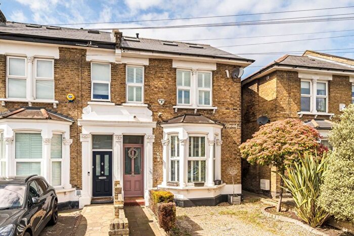 5 Bedroom Property To Rent In Blythe Vale, Catford, SE6