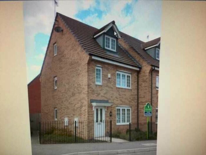 4 Bedroom Property To Rent In Cornmill Road, Sutton-In-Ashfield, NG17