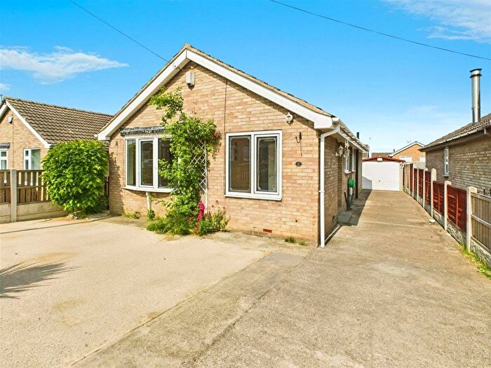 3 Bedroom Bungalow For Sale In Beverley Garth, Ackworth, Pontefract, WF7