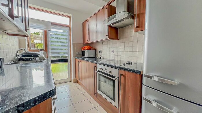 4 Bedroom Terraced House To Rent In Basildon Road, London, SE2