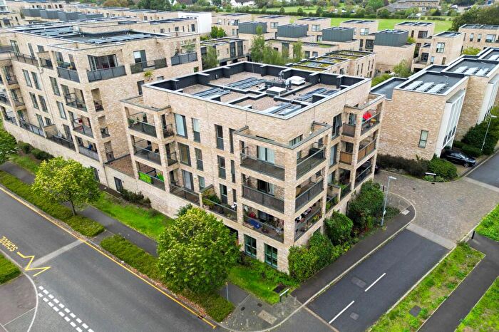 2 Bedroom Flat For Sale In Woodpecker Way, Trumpington, CB2