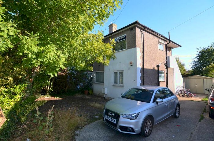 2 Bedroom Maisonette To Rent In Maylands Drive, Sidcup, DA14