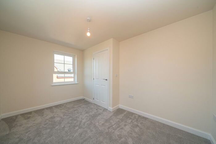 3 Bedroom Semi-Detached House For Sale In Barnes Mews, Broughton, Aylesbury, HP22