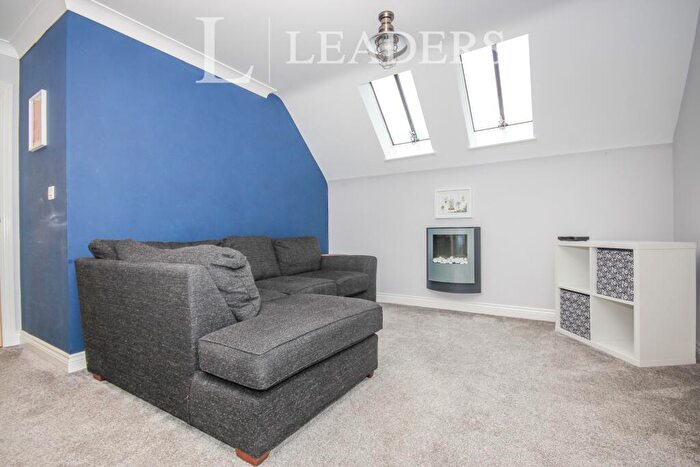 2 Bedroom Flat To Rent In Avoncroft Court, Avenue Road, CV31