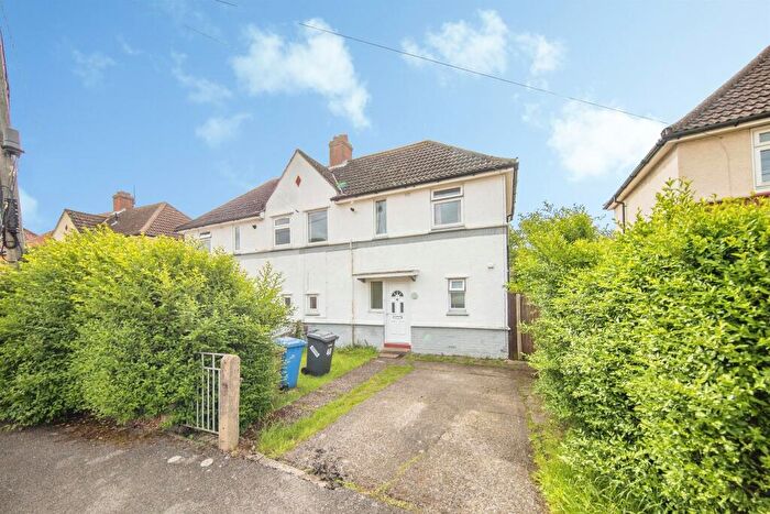3 Bedroom Semi Detached House For Sale In Campbell Road, Ipswich, IP3