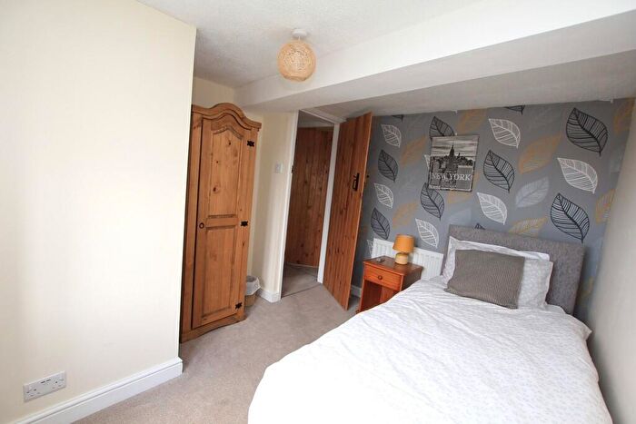 2 Bedroom Cottage To Rent In Churton Road, Farndon, Chester, CH3