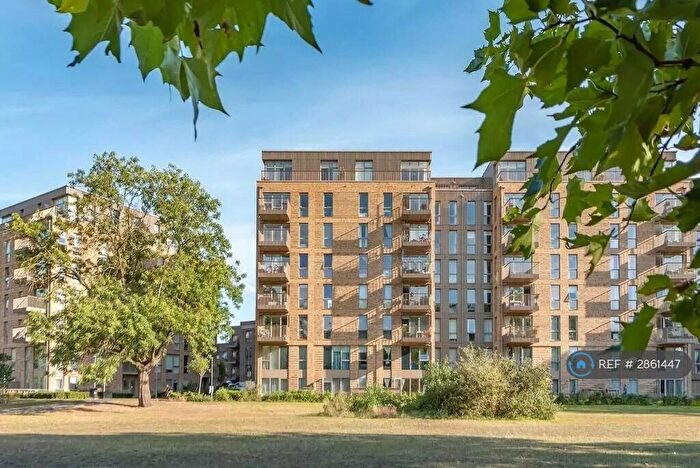 1 Bedroom Flat To Rent In Adenmore Road, Lewisham, London, SE6