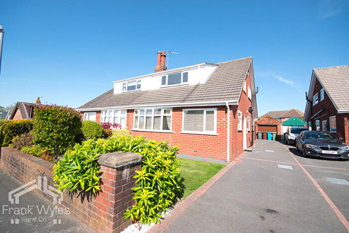 3 Bedroom Semi-Detached Bungalow For Sale In Garden Avenue, Wrea Green, Preston, Lancashire, PR4