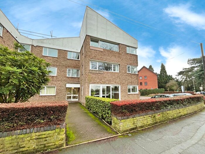 2 Bedroom Flat For Sale In Victoria Park Road, Leicester, Leicestershire, LE2