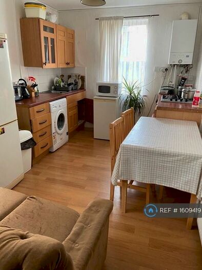 1 Bedroom Flat To Rent In Walthamstow, London, E17