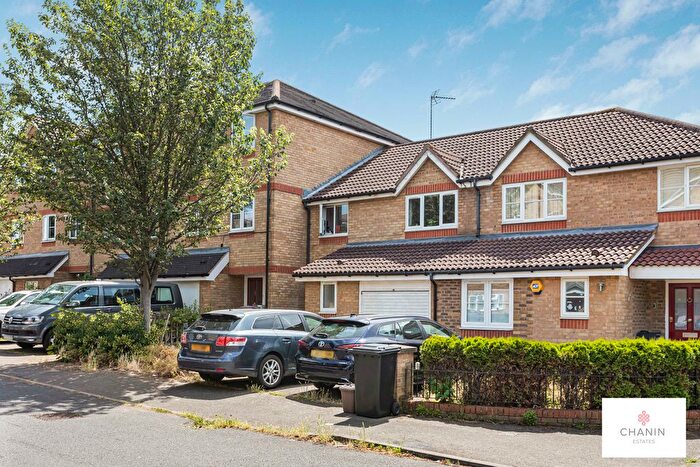 5 Bedroom Terraced House For Sale In Wheat Sheaf Close, London, E14