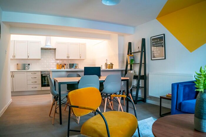 6 Bedroom House To Rent In A Monson Street, Lincoln, LN5