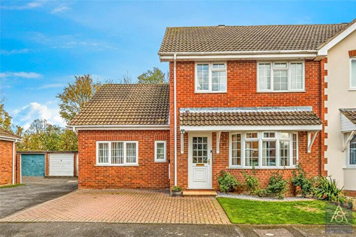 4 Bedroom Semi-Detached House For Sale In Small Crescent, Buckingham, Buckinghamshire, MK18