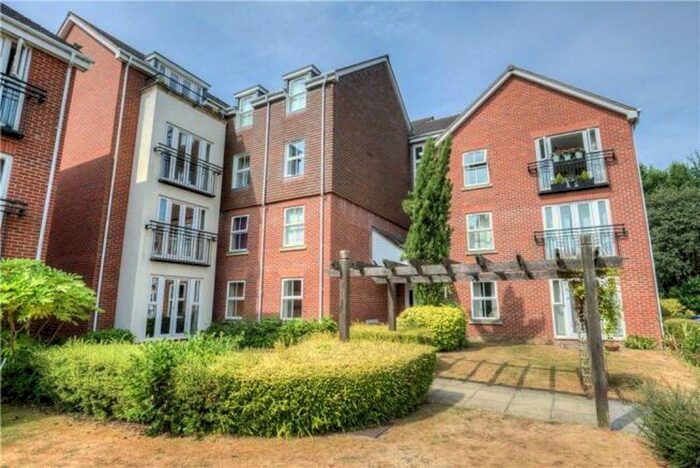 2 Bedroom Flat To Rent In Birch Meadow Close, Warwick, CV34