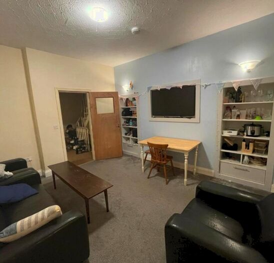 4 Bedroom Terraced House To Rent In Forsyth Road, Newcastle Upon Tyne, NE2