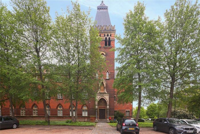 1 Bedroom Flat To Rent In Clock Court, Victory Road, London, E11