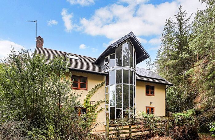5 Bedroom Detached House For Sale In Whitestone, Exeter, EX4