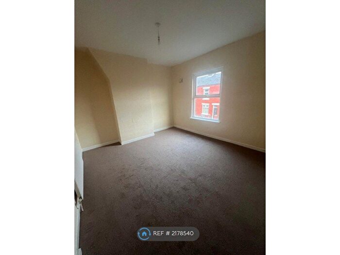 2 Bedroom Terraced House To Rent In Barrington St, Manchester, M11