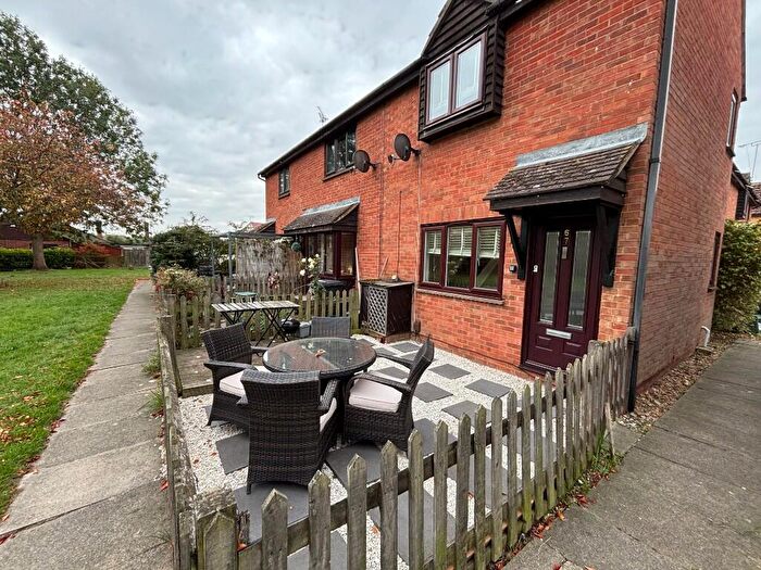 1 Bedroom End Of Terrace House To Rent In Colyers Reach, Chelmsford, Essex, CM2