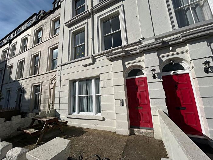 1 Bedroom Flat To Rent In West Square, Scarborough, YO11