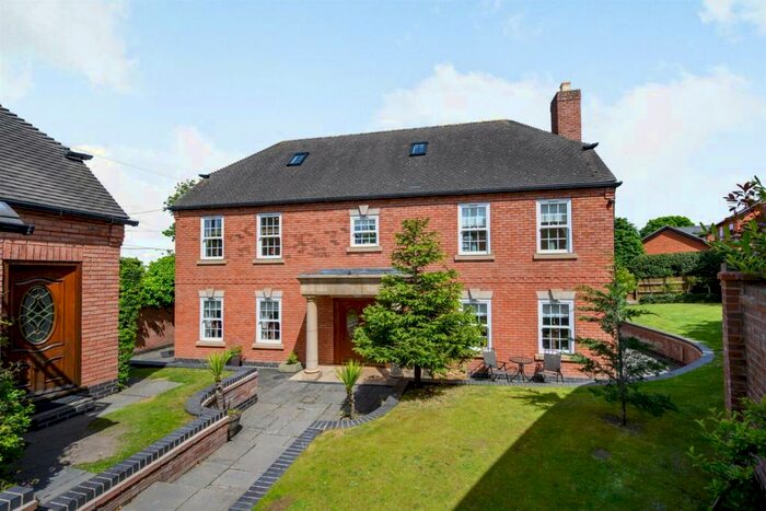 5 Bedroom Detached House For Sale In Blythe Road, Coleshill, North Warwickshire, B46