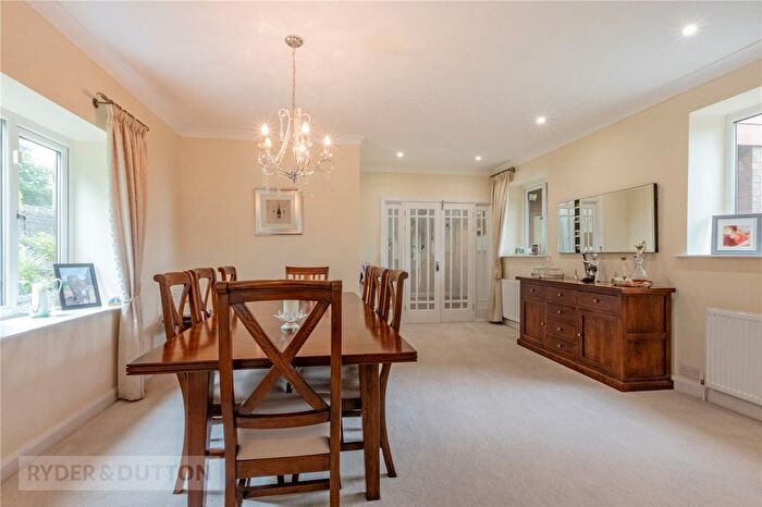 4 Bedroom Detached House For Sale In Oldham Road, Grasscroft, Saddleworth, OL4