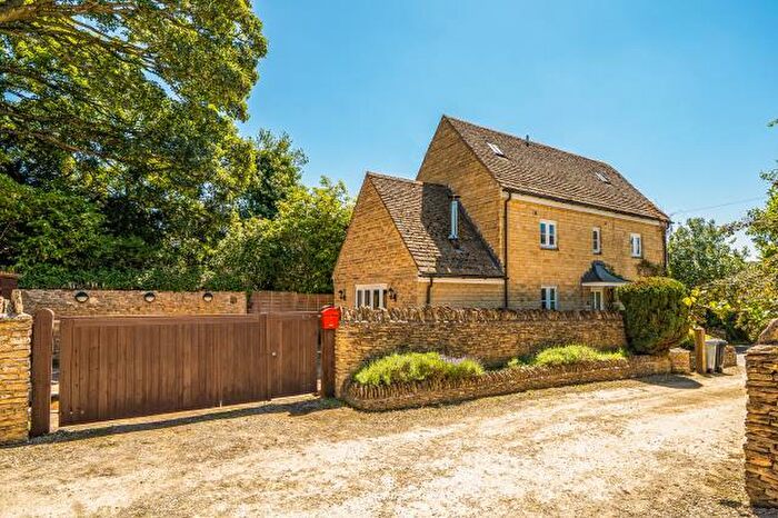 4 Bedroom Detached House For Sale In Great Rollright, Chipping Norton, OX7