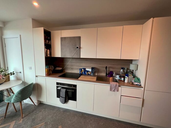 Studio To Rent In Gillender Street, London, E3