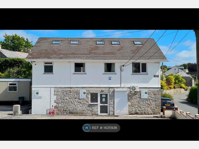 4 Bedroom Maisonette To Rent In Brookside Court, Bodmin, PL30