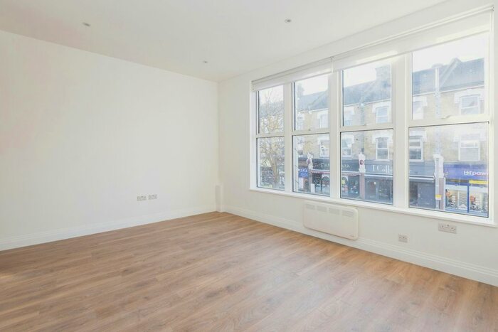 1 Bedroom Flat To Rent In Outlook Apartments, High Road, Leyton, E10