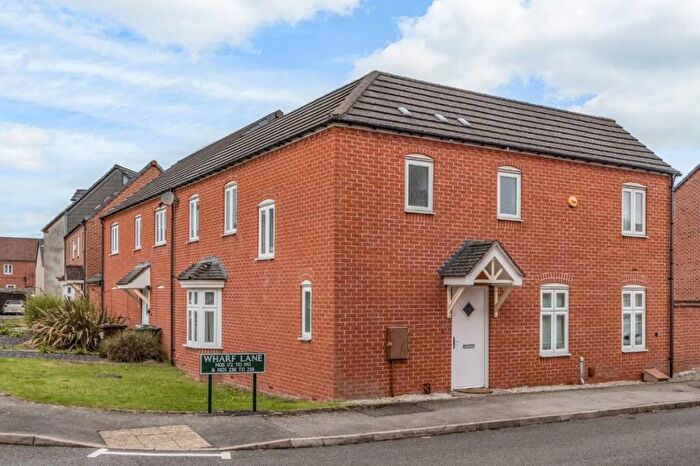 3 Bedroom Semi Detached House For Sale In Wharf Lane, Solihull, West Midlands, B91