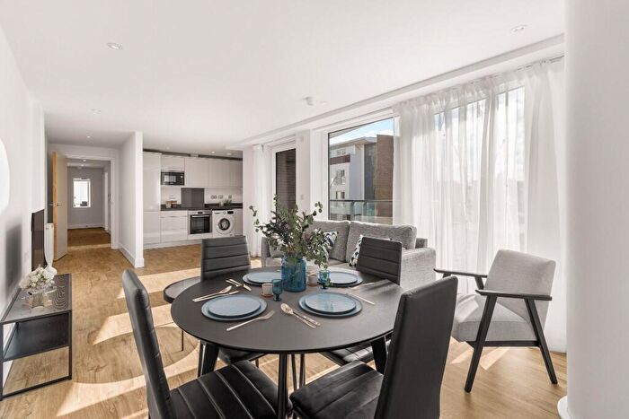2 Bedroom Apartment To Rent In Station Approach, Epsom, Surrey, KT19