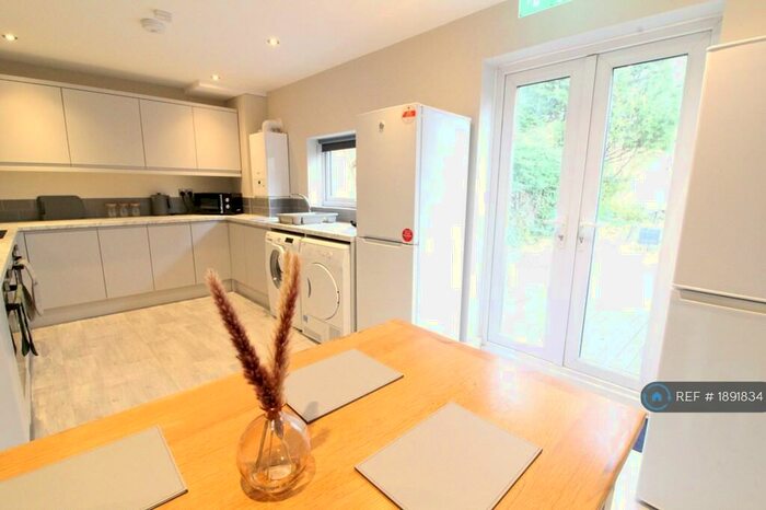 1 Bedroom Terraced House To Rent In Ullswater Crescent, Bramcote, Nottingham, NG9