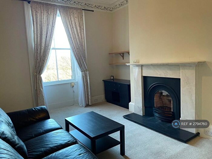 2 Bedroom Flat To Rent In Meadow Place, Edinburgh, EH9