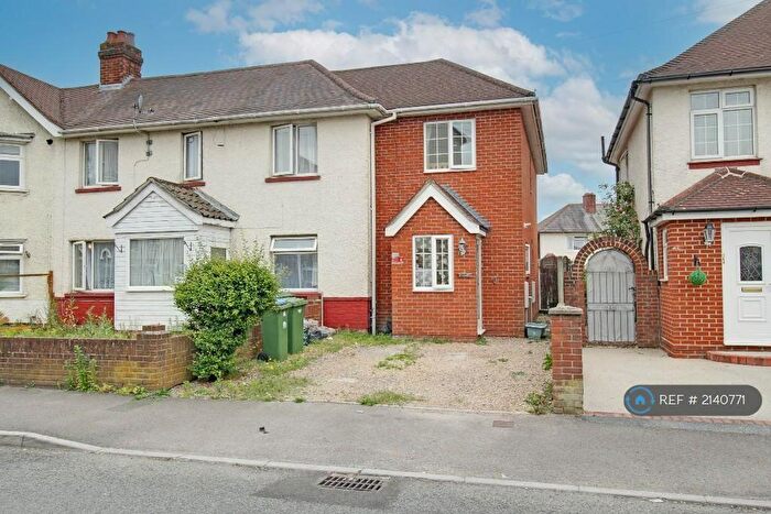 2 Bedroom End Of Terrace House To Rent In Rownhams Road, Southampton, SO16