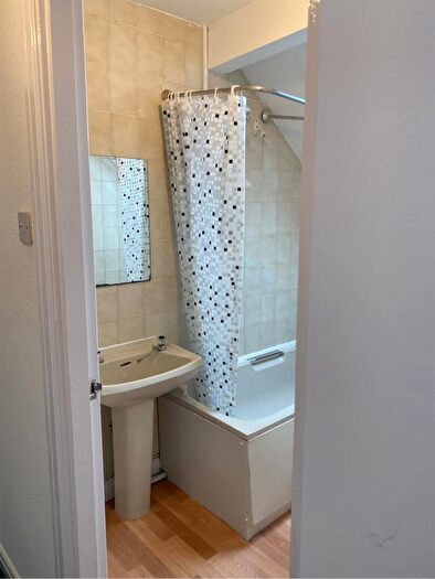 1 Bedroom Flat To Rent In Egerton Road, Manchester, M14