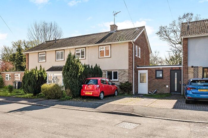 3 Bedroom Semi Detached House For Sale In Moonrakers, Devizes, SN10