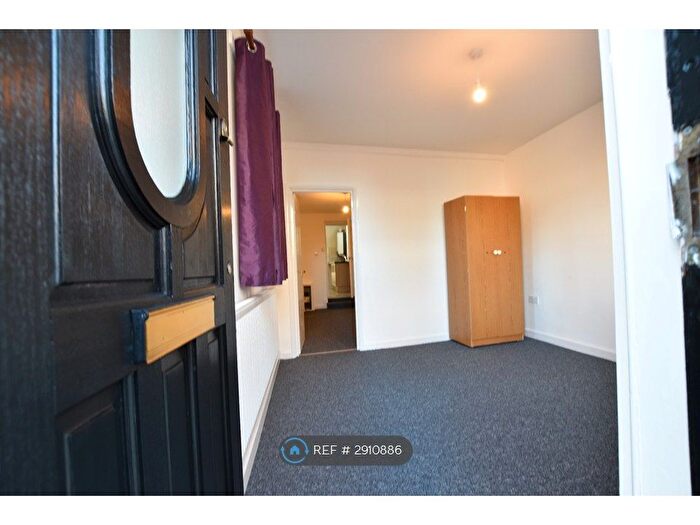 1 Bedroom Maisonette To Rent In Tennyson Road, Luton, LU1