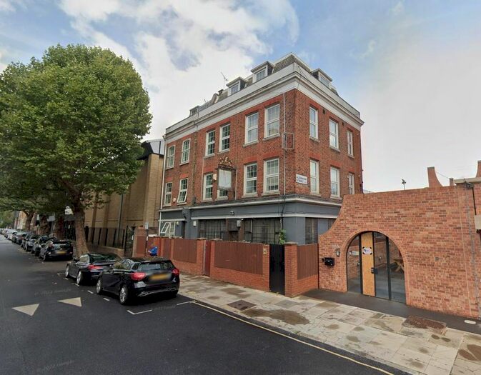 4 Bedroom Flat To Rent In Chalton Street, Euston, London, NW1