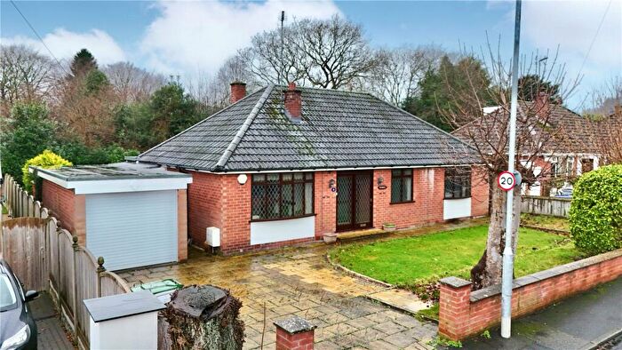 3 Bedroom Bungalow For Sale In Woodlands Drive, Barnston, Wirral, CH61