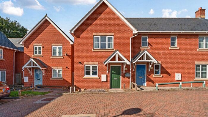 2 Bedroom Semi-detached House For Sale In Foxhall Road, Ipswich, IP3
