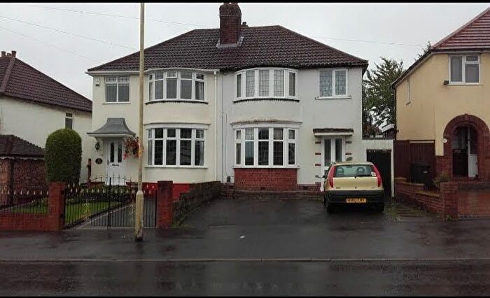 3 Bedroom Semi-Detached House To Rent In Eve Lane, Dudley, DY1