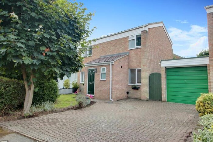 3 Bedroom Semi-Detached House To Rent In Manor Grove, Eynesbury, St. Neots, PE19
