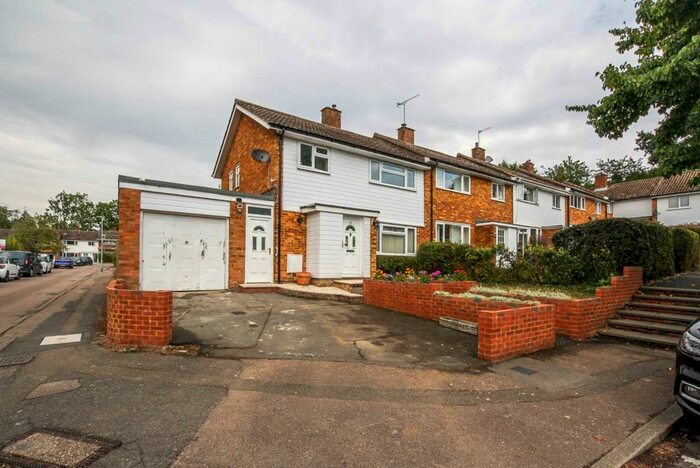 3 Bedroom Semi-Detached House To Rent In Pudding Lane, Hemel Hempstead, HP1