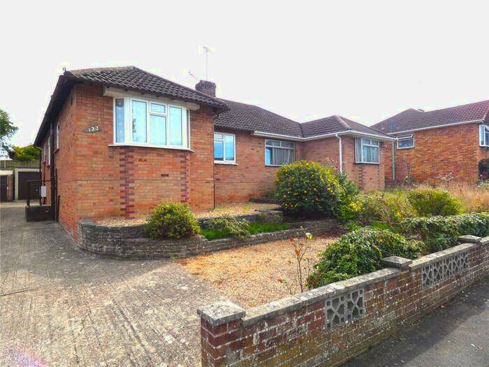 2 Bedroom Bungalow To Rent In Blackbrook Road, Fareham, Hampshire, PO15