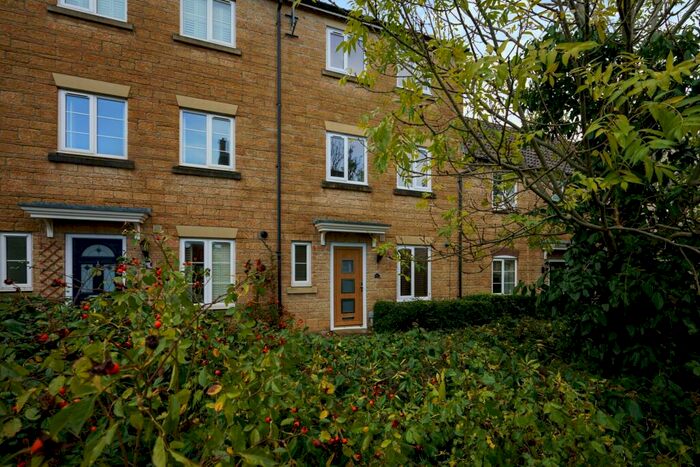 3 Bedroom House To Rent In Buzzard Road, Calne, SN11